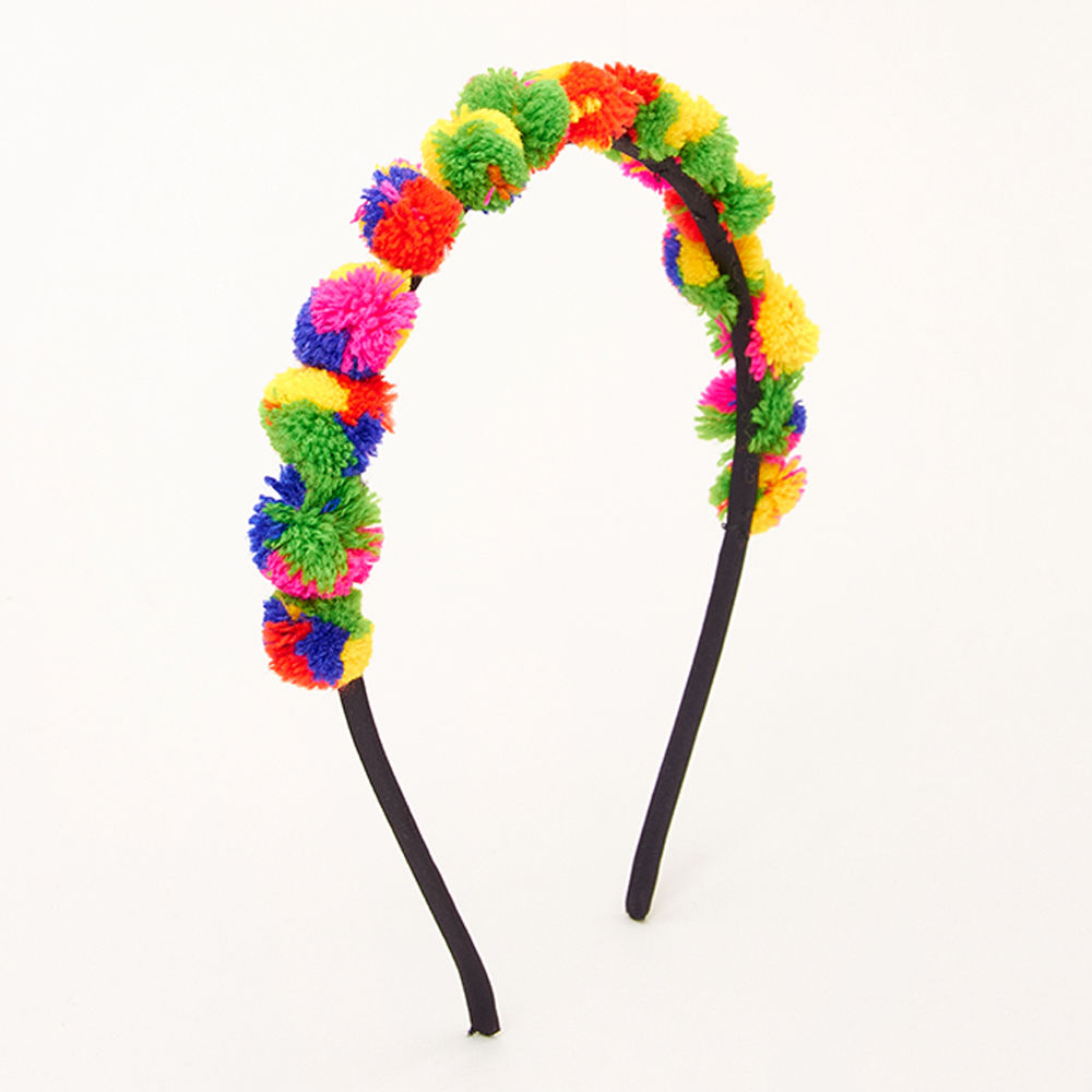

these are simple yet fashionable beautiful hair accessories which are