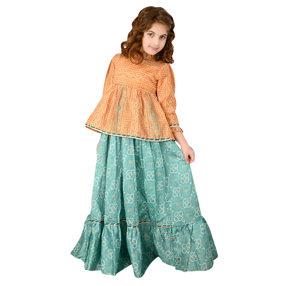 

features material 100 silk fit type regular the actual product