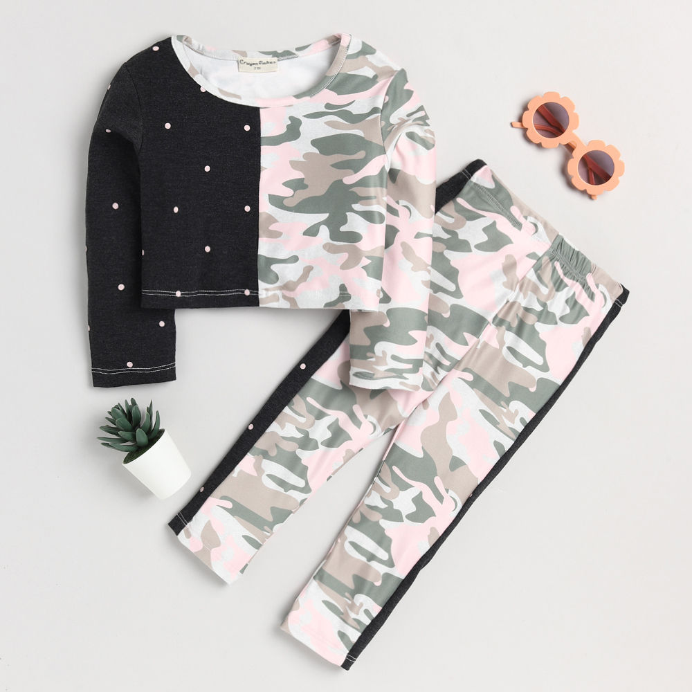 

features top material 100 polyester bottom material 95 polyester fit
