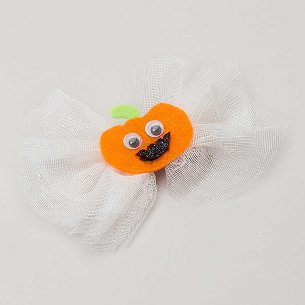 

these are simple yet fashionable beautiful hair accessories which are