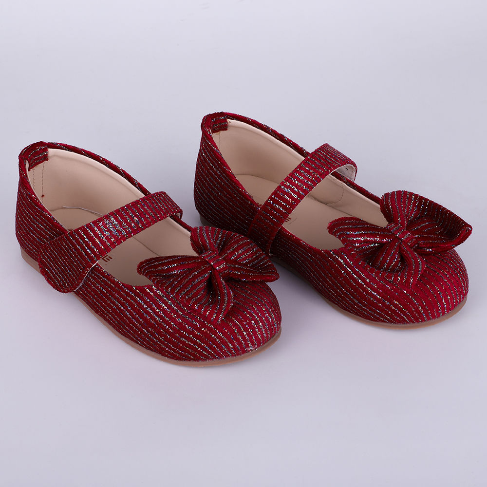 

features upper material fabric sole material eva the actual product
