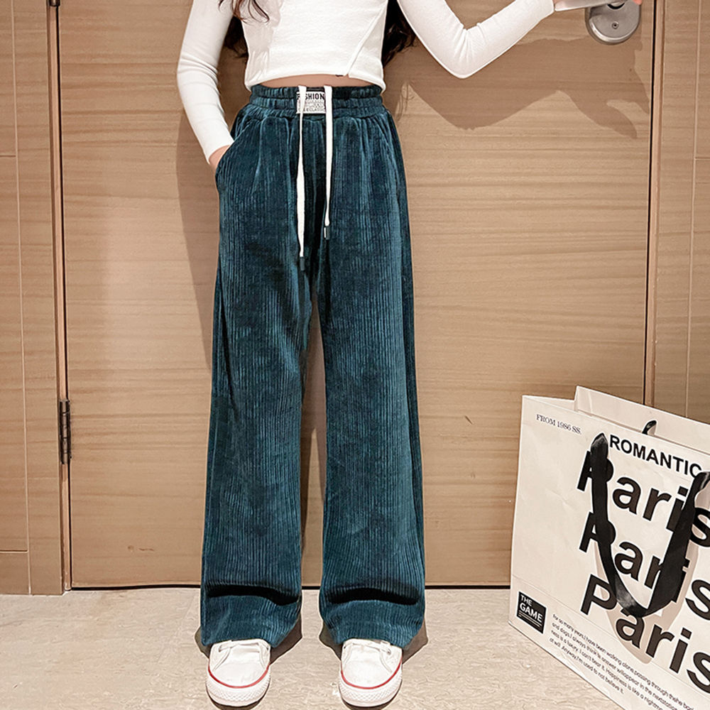 

features material 100 polyester fit type loose the actual product