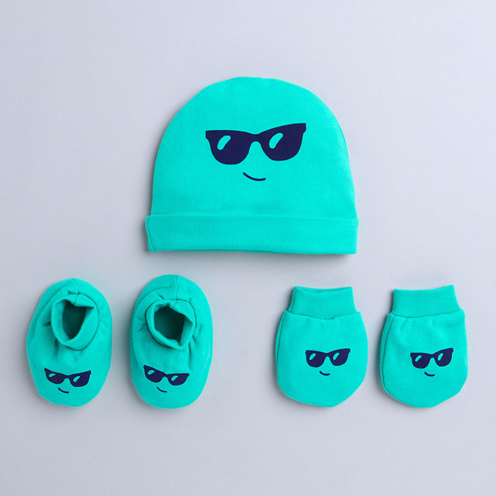 

soft gentle knitted cotton mittens set for the little one