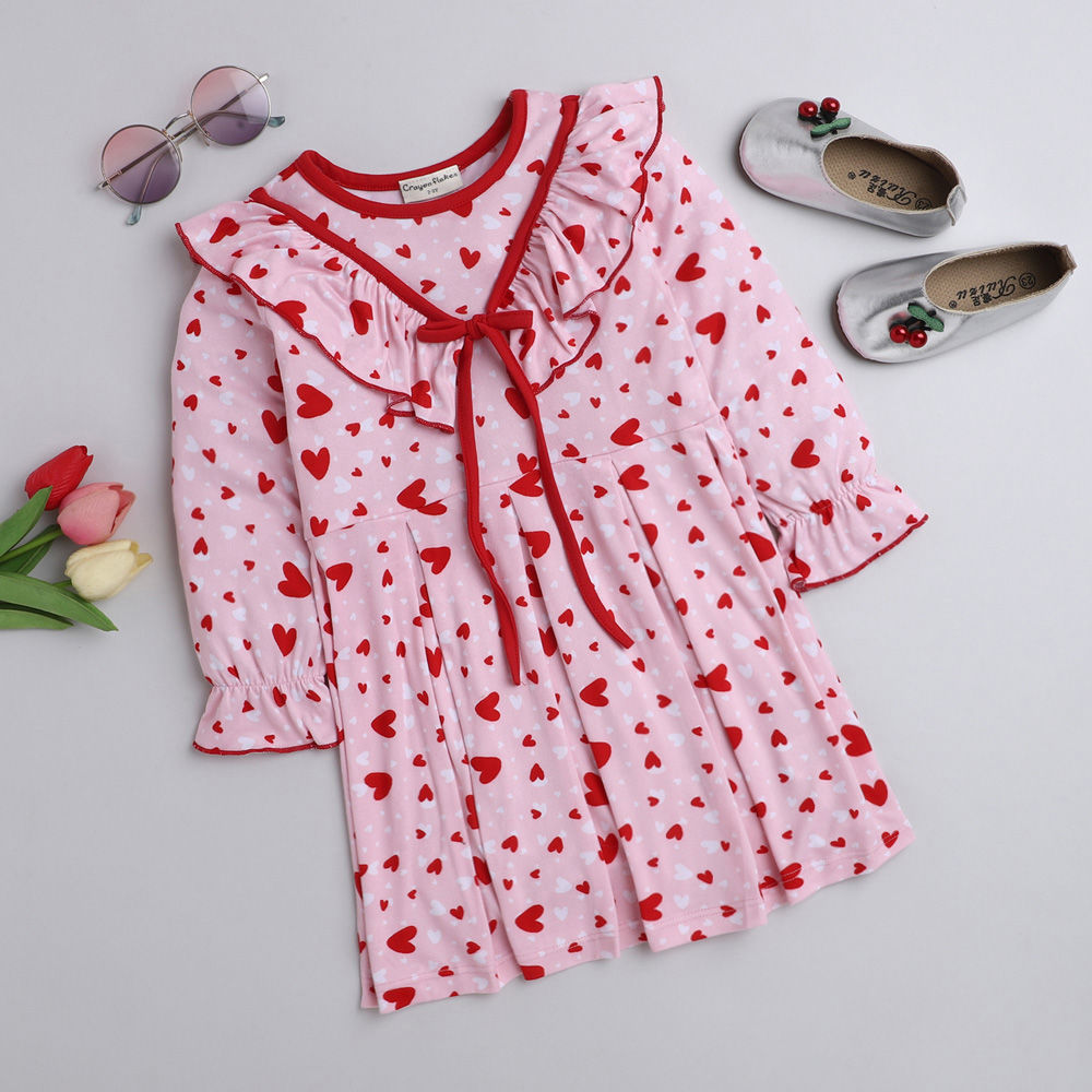 

features material 100 polyester fit type slm the actual product