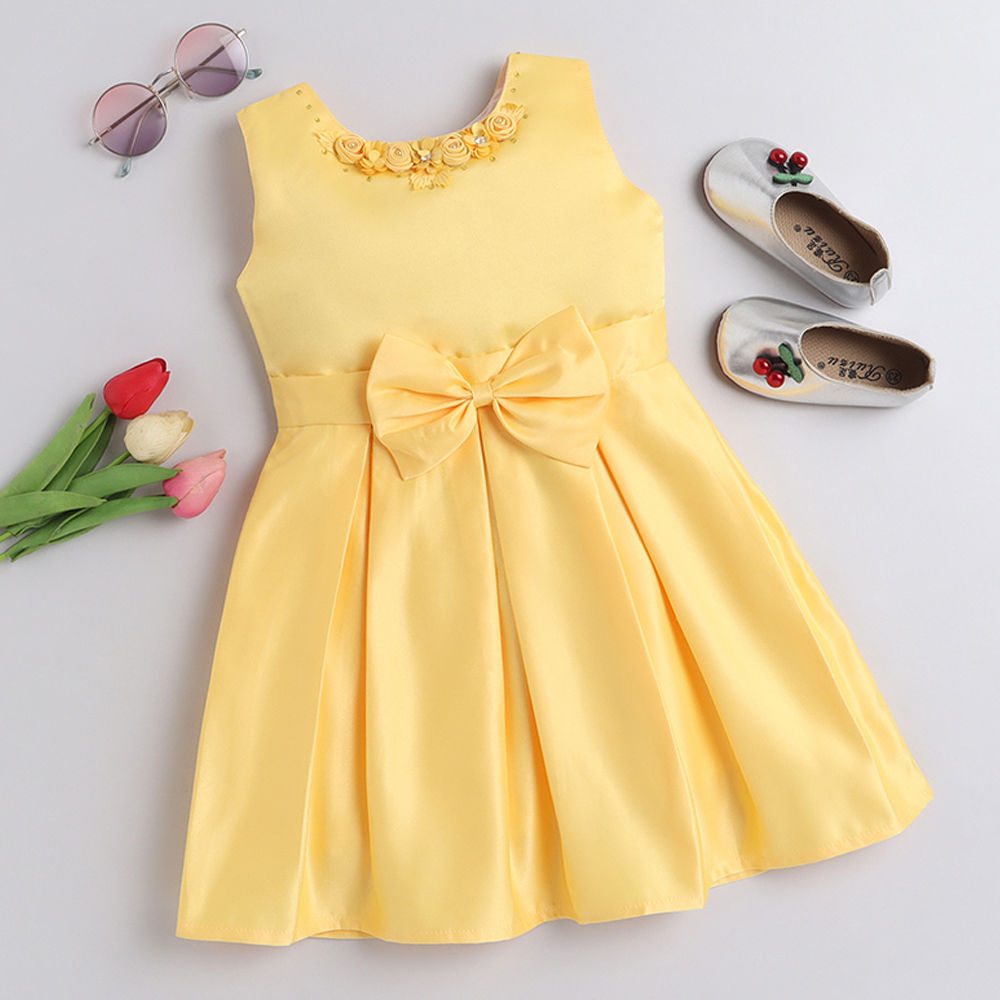 

features material 100 polyester fit type slim the actual product