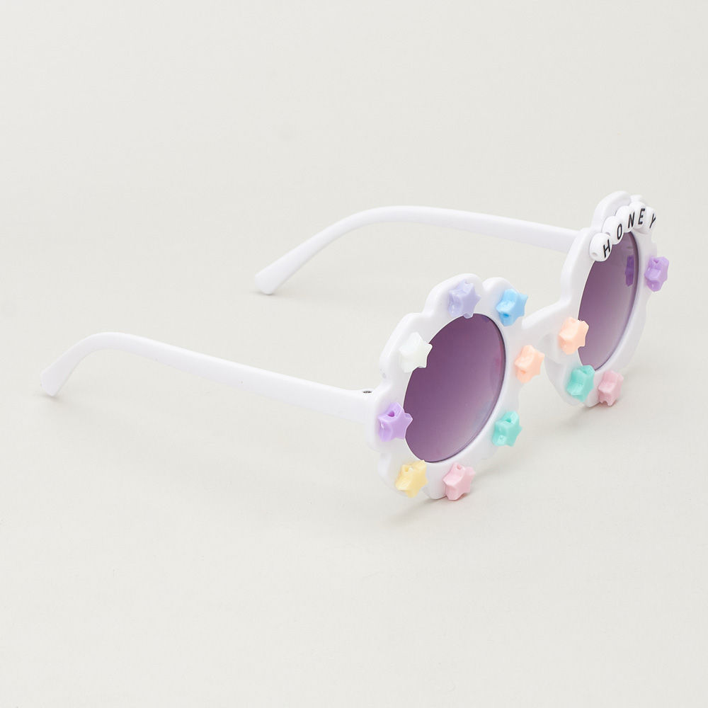 

cute sunglasses it brings a lot of compliments from strangers