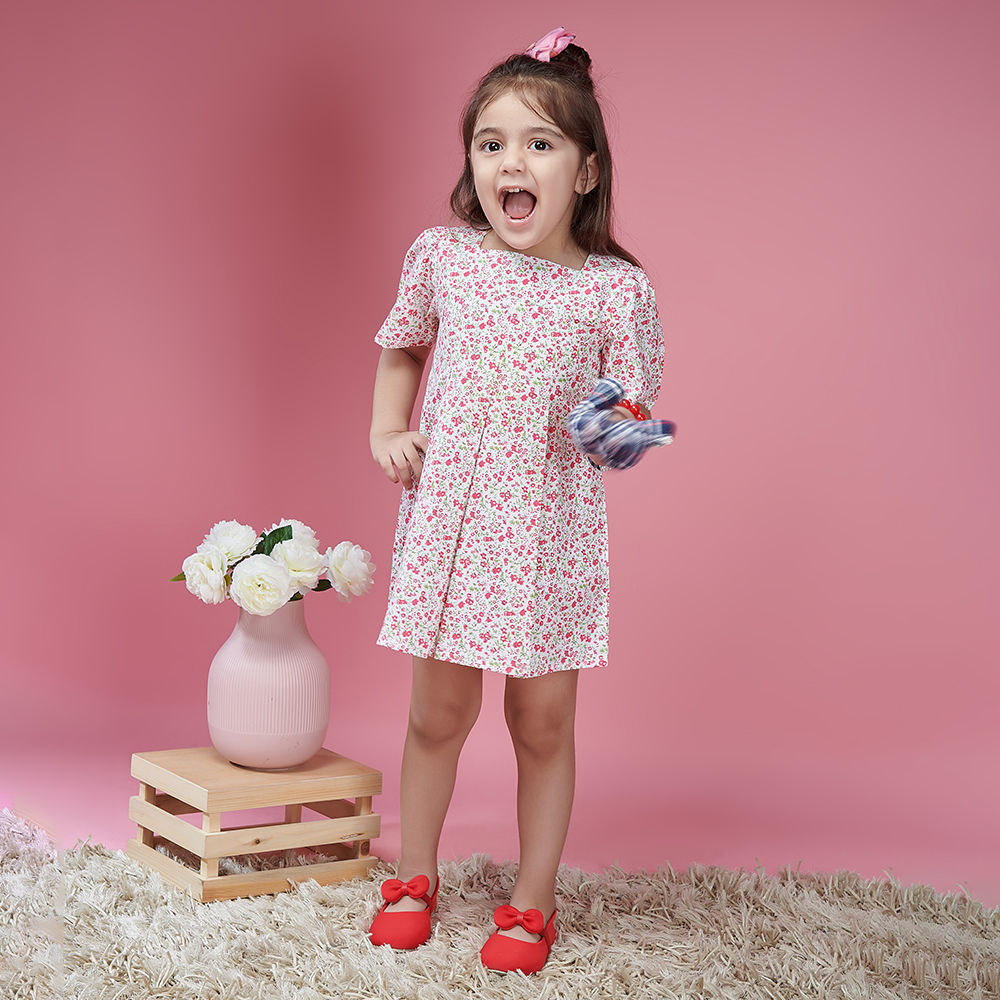 

features material 100 cotton the actual product may differ slightly