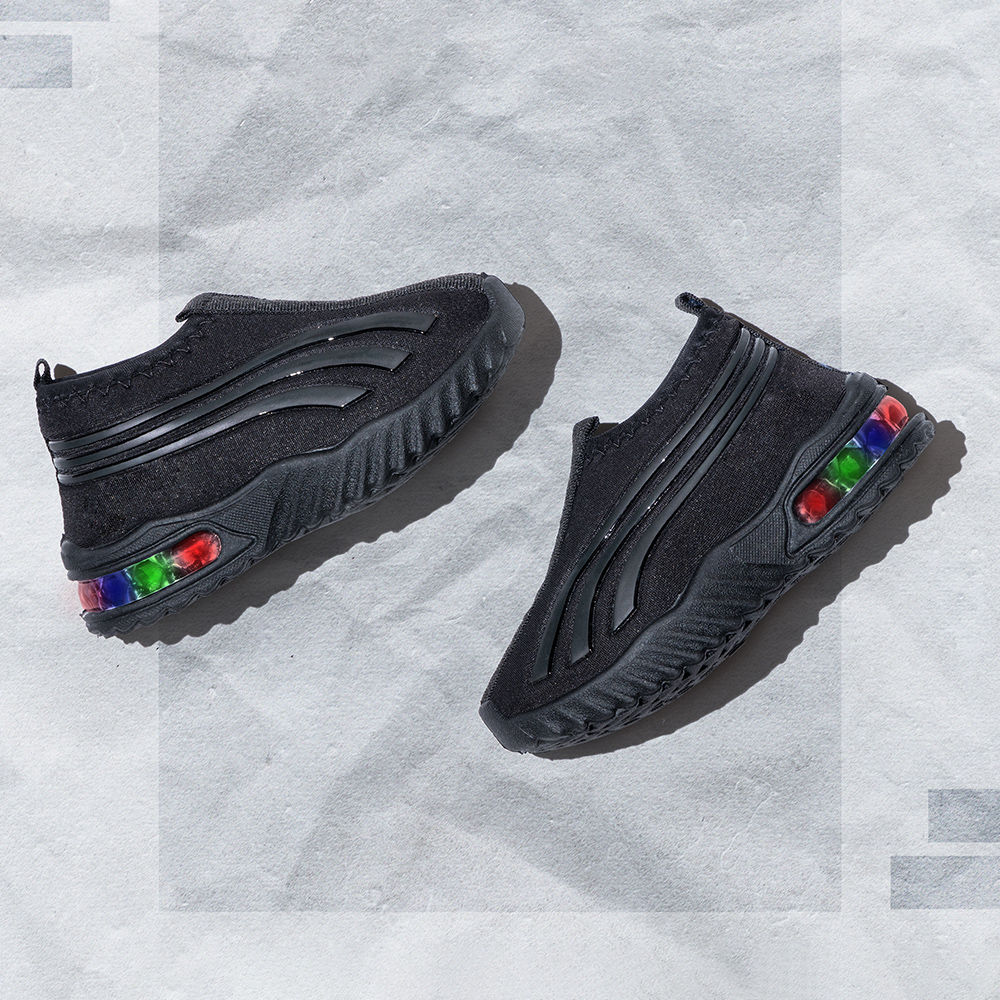 

features upper material 95 pu 5 rubber sole material synthetic