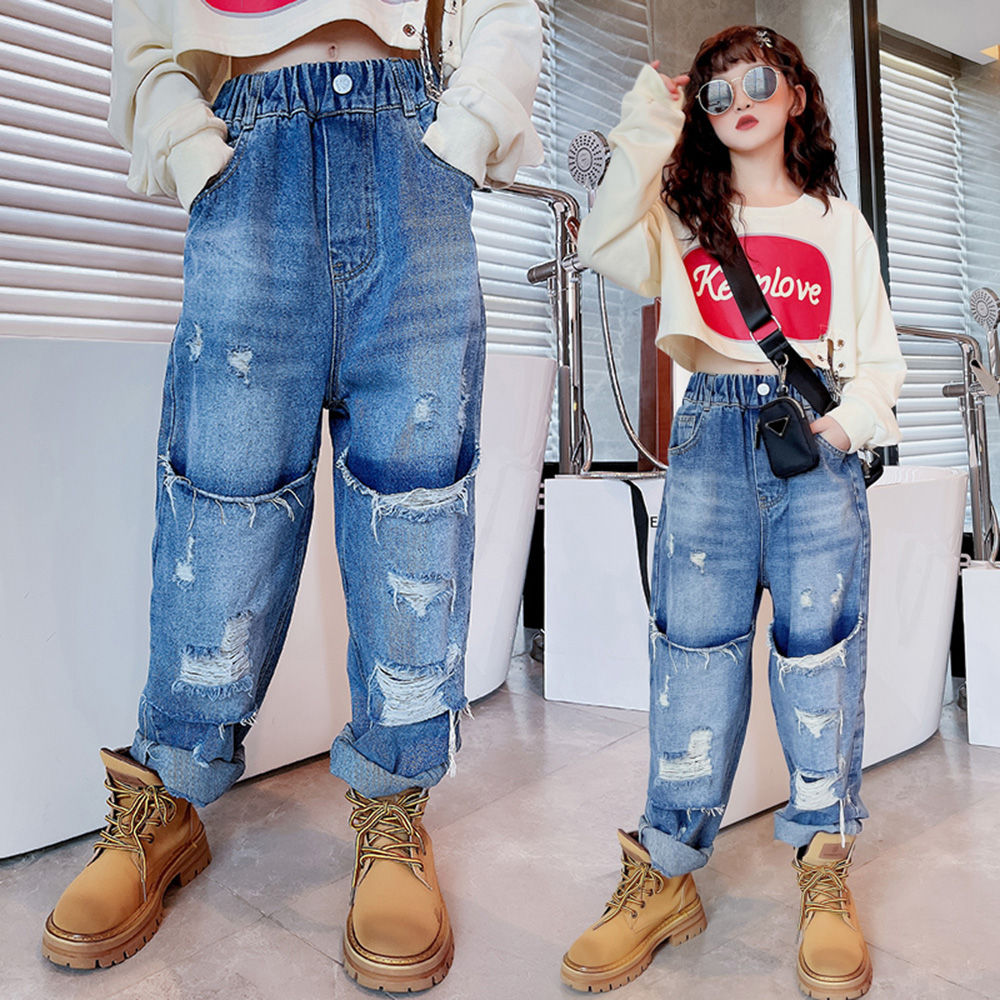 

features material 100 polyester fit type regular the actual product