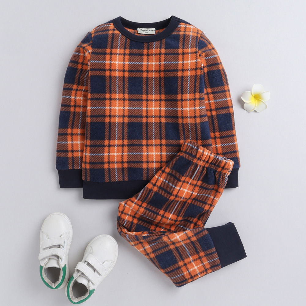 

features top material 100 polyester bottom material 100 polyester fit