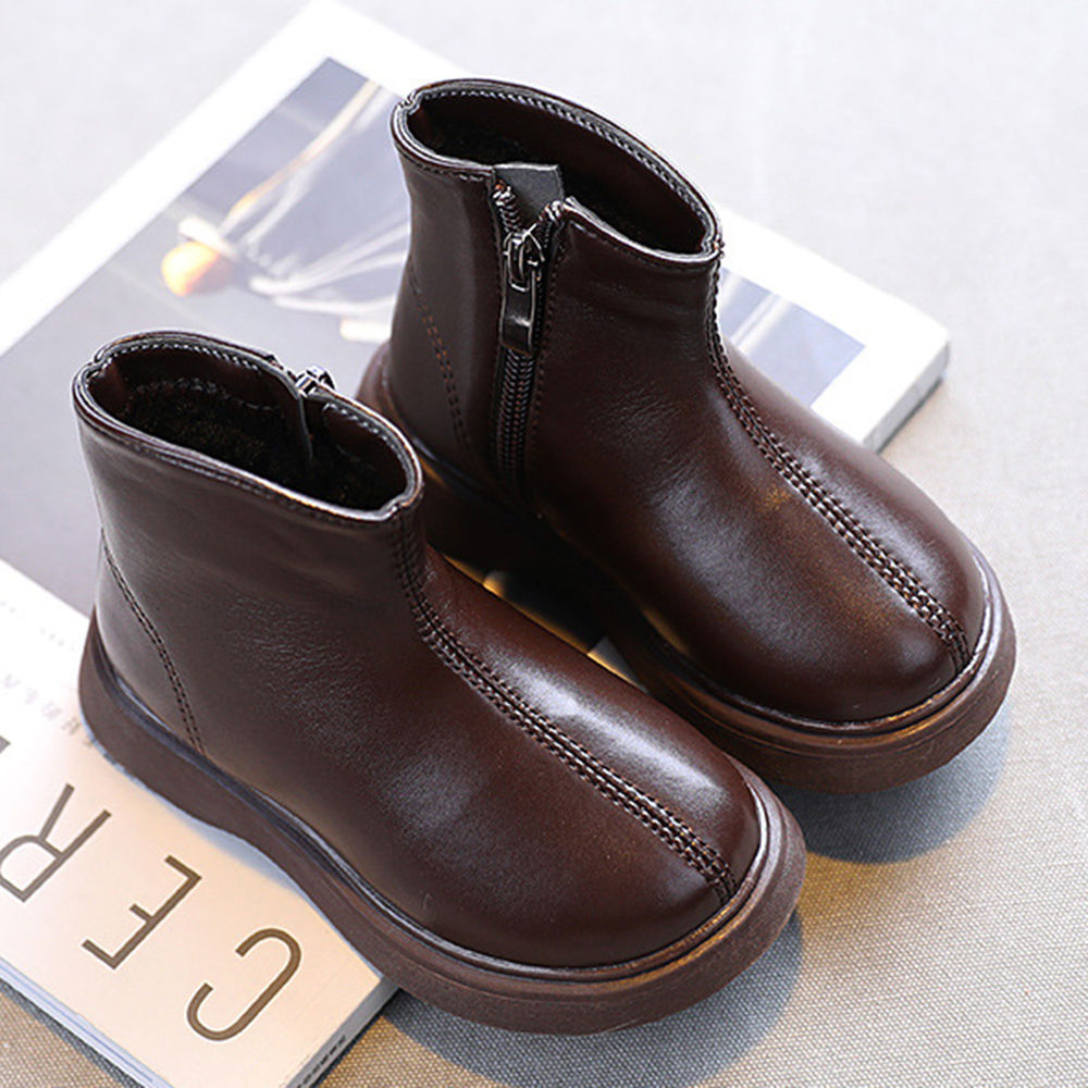 

features upper material 95 tpr 5 pu sole material 95