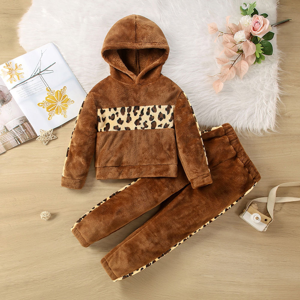 

features top material 100 polyester bottom material 100 polyester fit