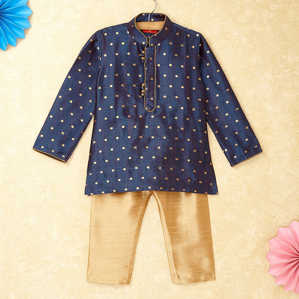 

features material 100 silk fit type slim the actual product