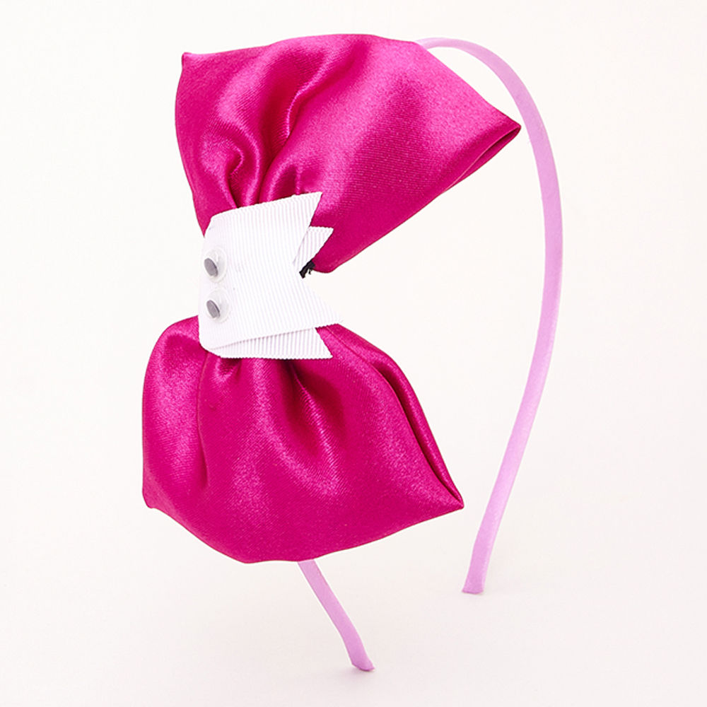 

these are simple yet fashionable beautiful hair accessories which are