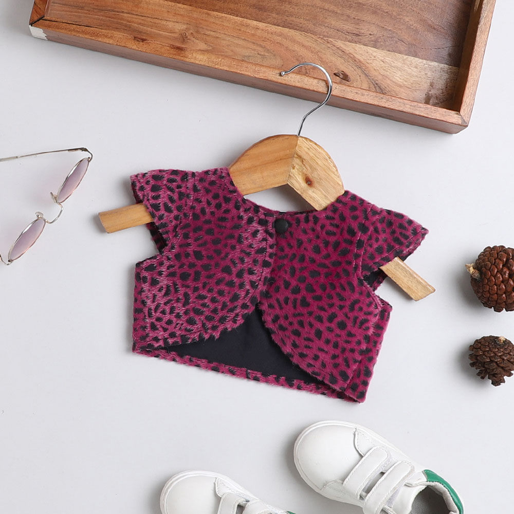 

features material polyester the actual product may differ slightly in