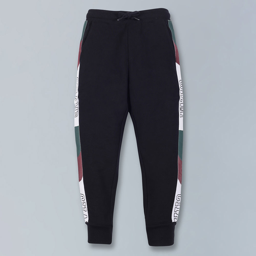 

features material 100 cotton fit type slim the actual product