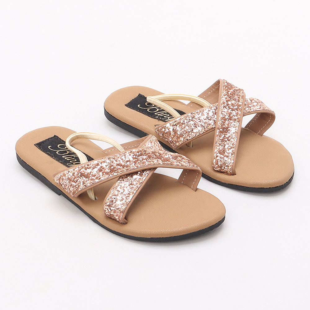 

this pair of sandals is a must have in your