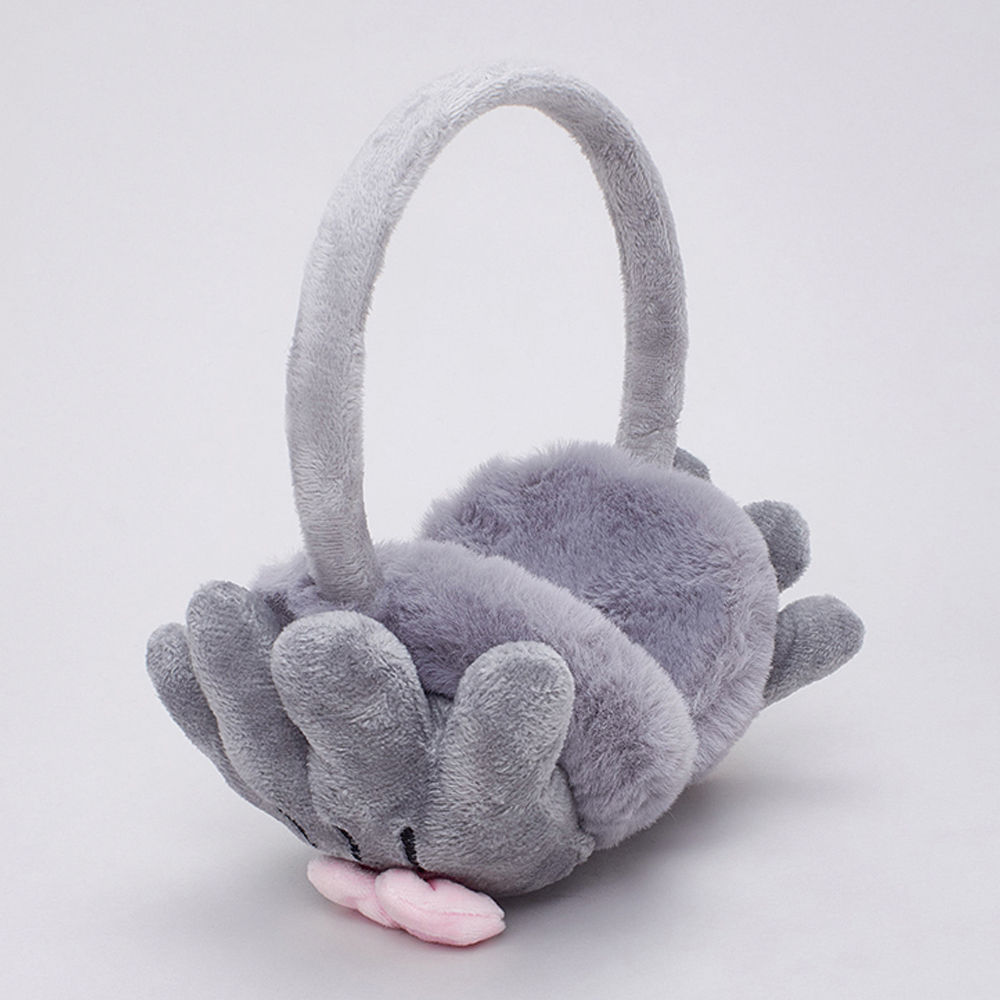 

wearing earmuffs shows a small face the shape is cute