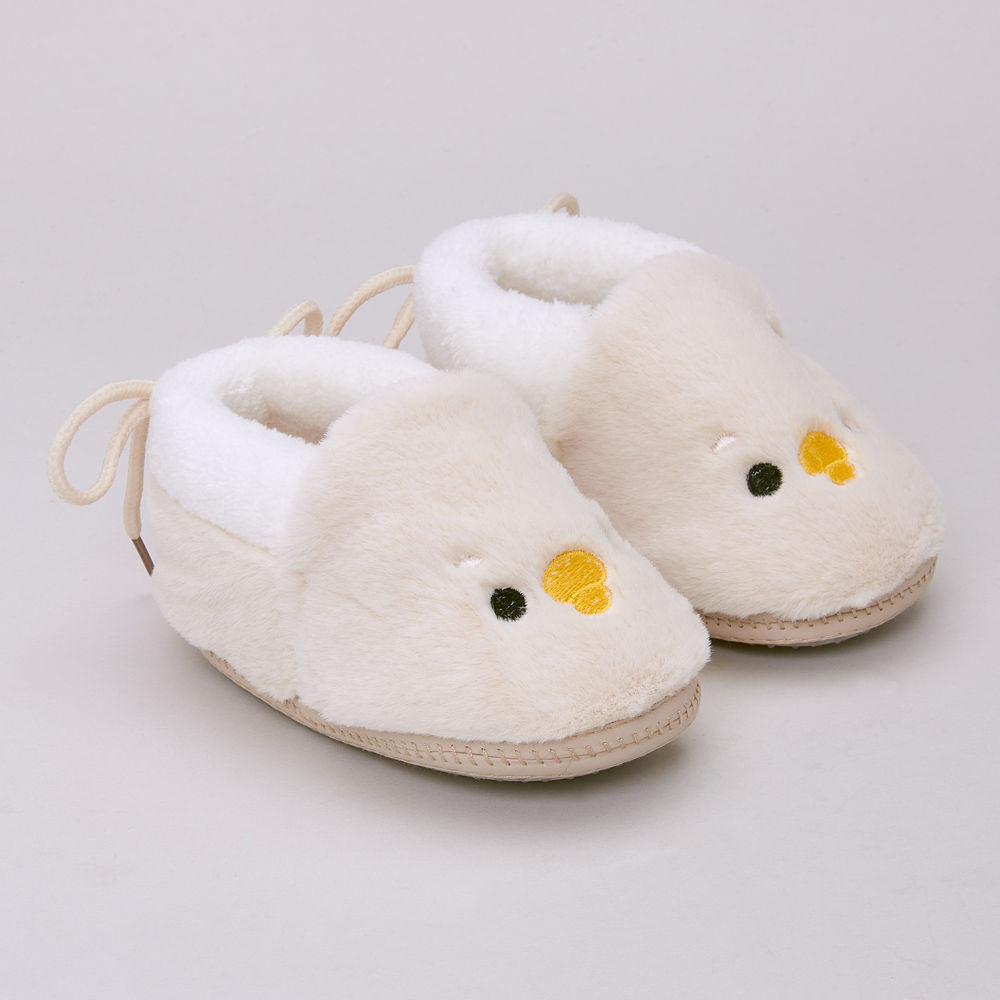 

features upper material fur sole material fabric the actual product