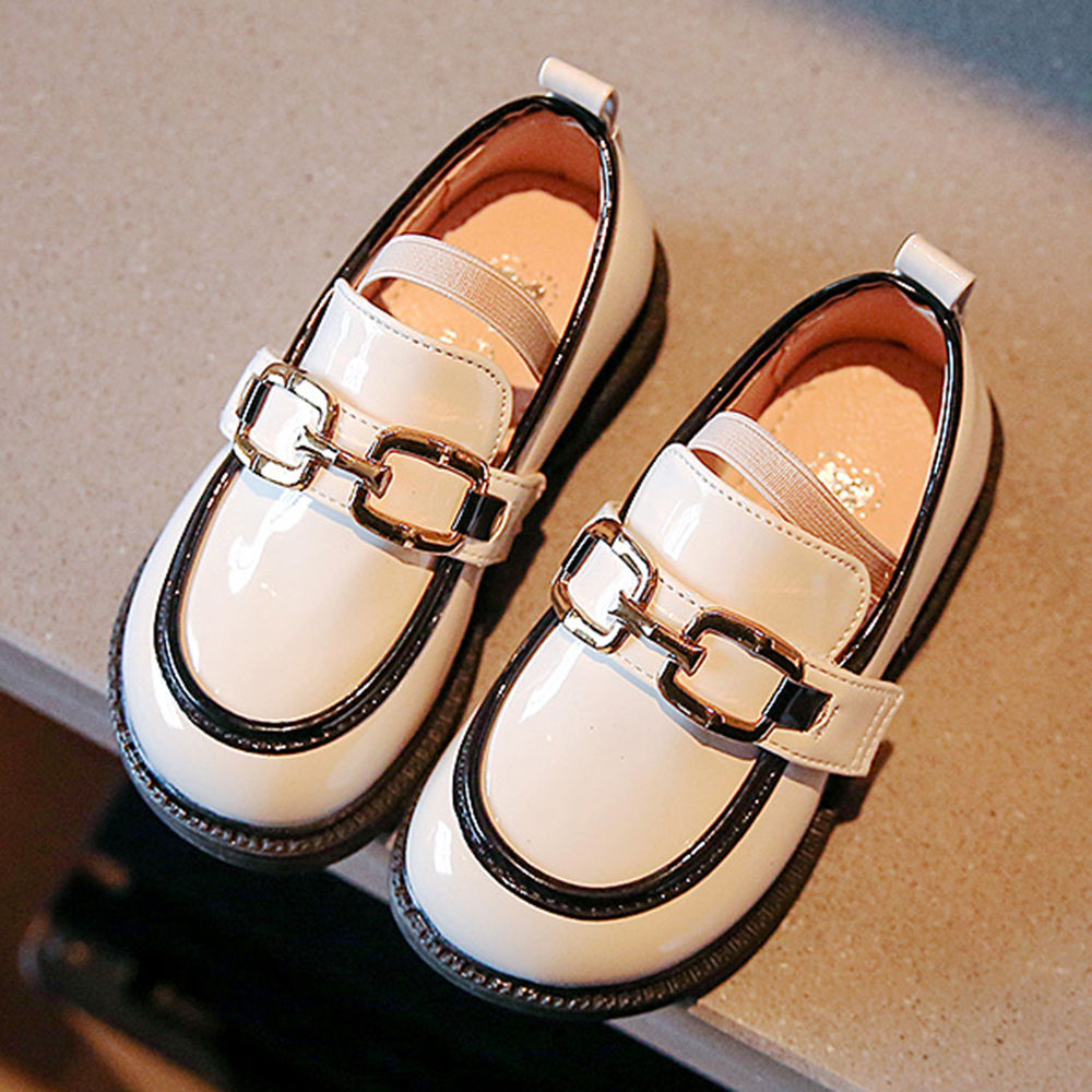

features upper material 100 synthetic pu sole material 100 rubber