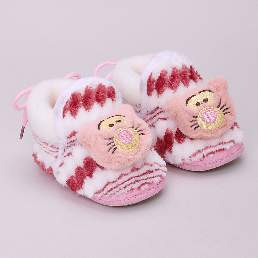 

features upper material fur sole material fabric the actual product