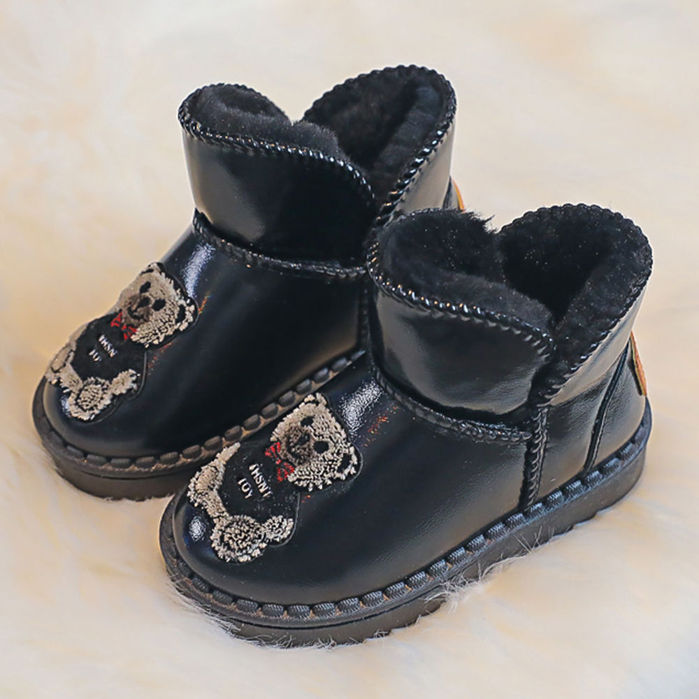 

features upper material 100 pu sole material 100 rubber the