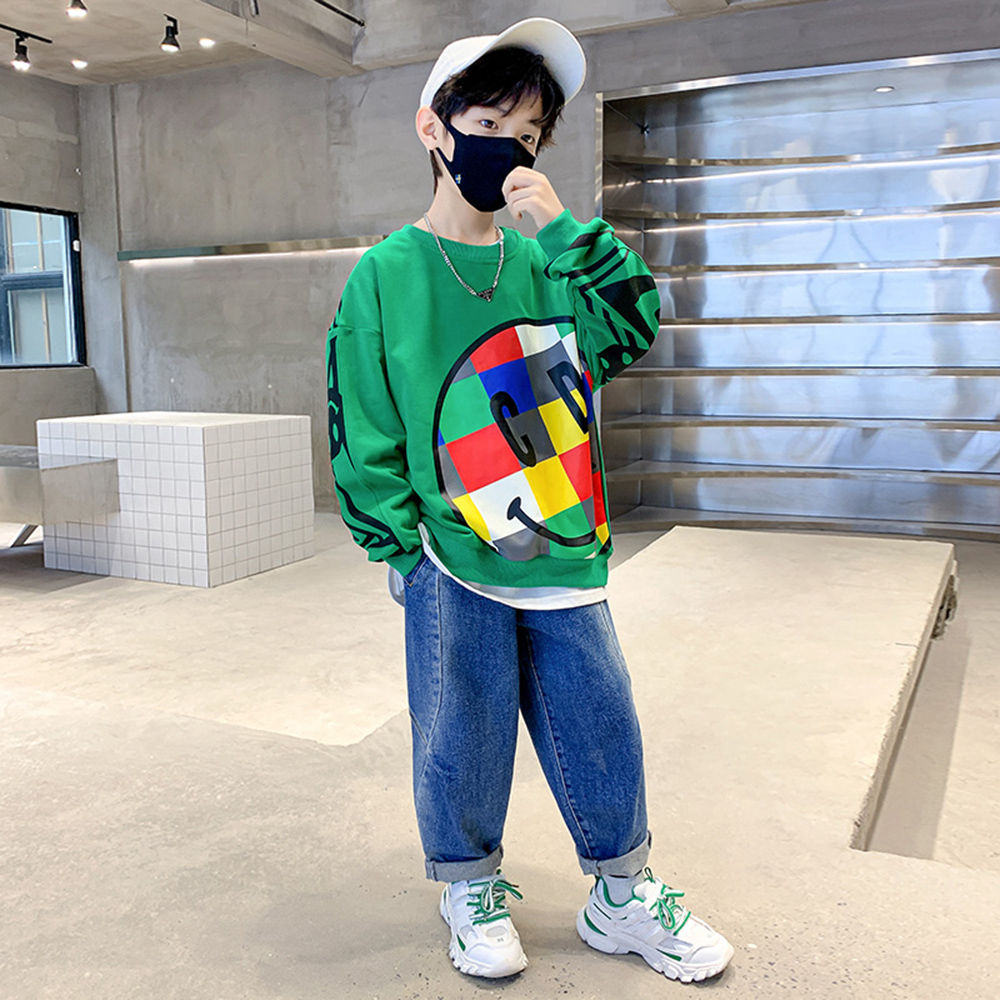

features material 100 polyester fit type regular the actual product