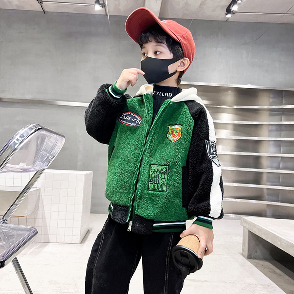 

features material 100 polyester fit type regular the actual product