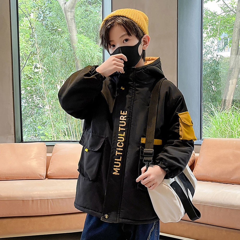 

features material 100 polyester fit type regular the actual product