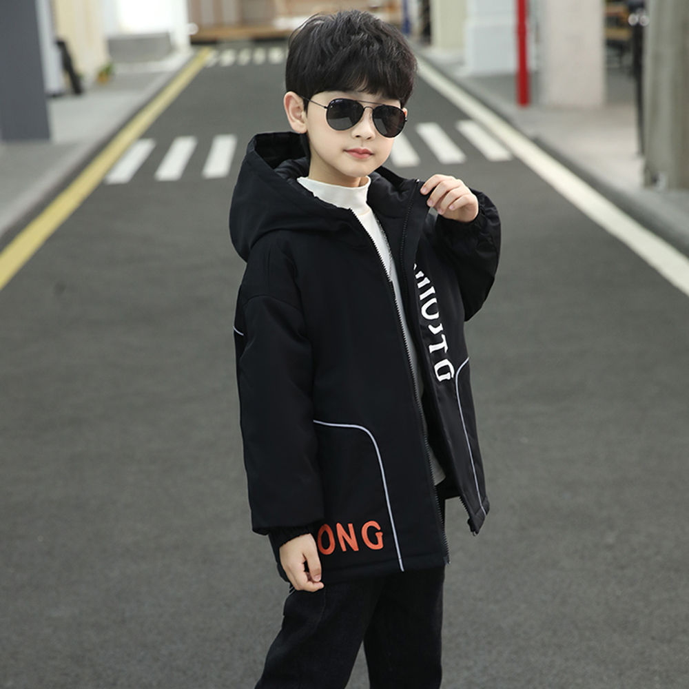 

features material 100 polyester fit type regular the actual product