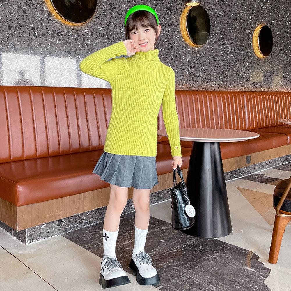 

features material 100 polyester fit type regular the actual product