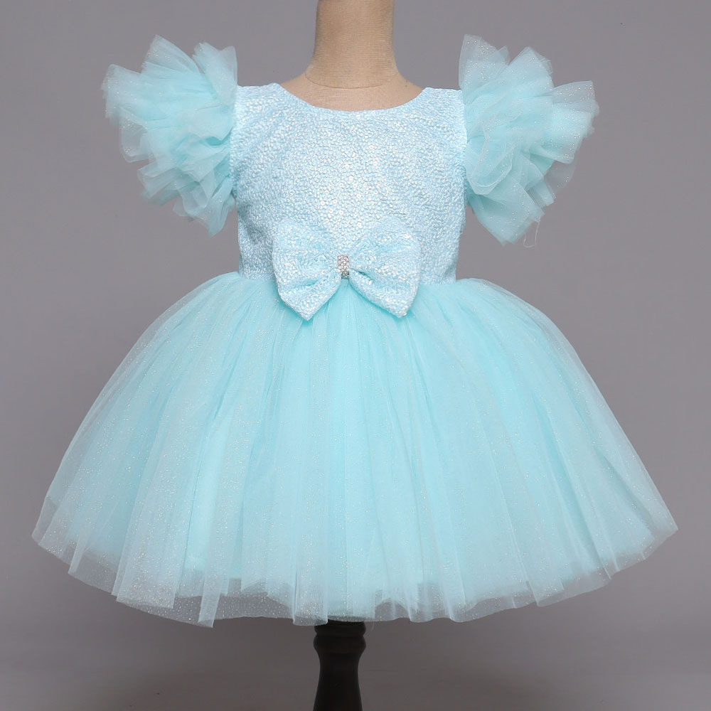 

features material 100 polyester fit type regular the actual product