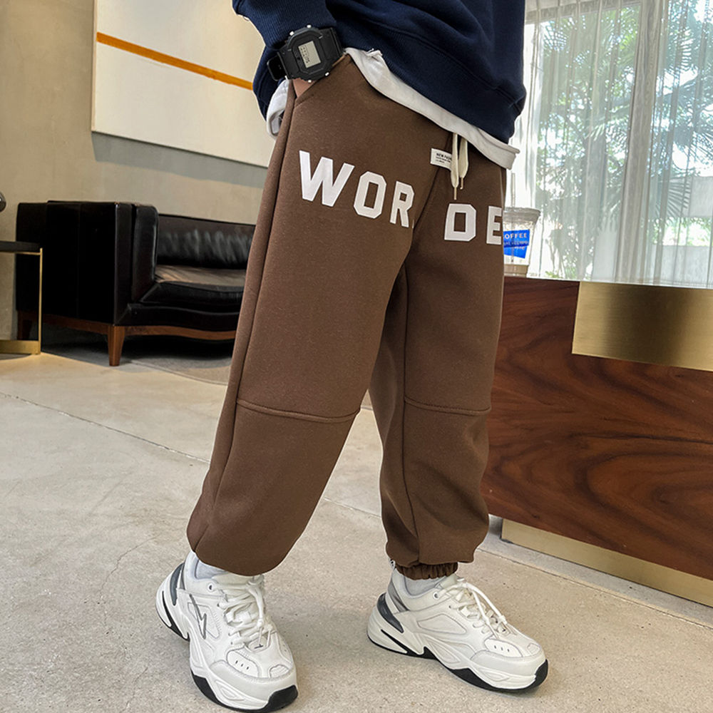 

features material 100 polyester fit type regular the actual product