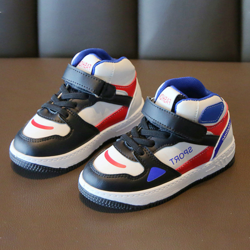 

features upper material 95 tpr 5 pu sole material 95