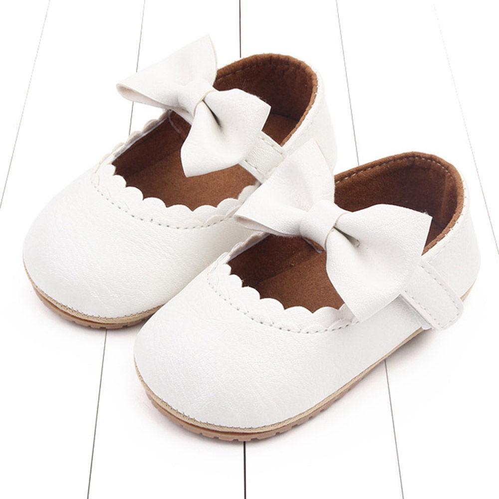

features upper material synthetic leather sole material polyurethane the actual