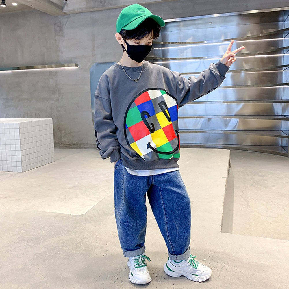 

features material 100 polyester fit type regular the actual product