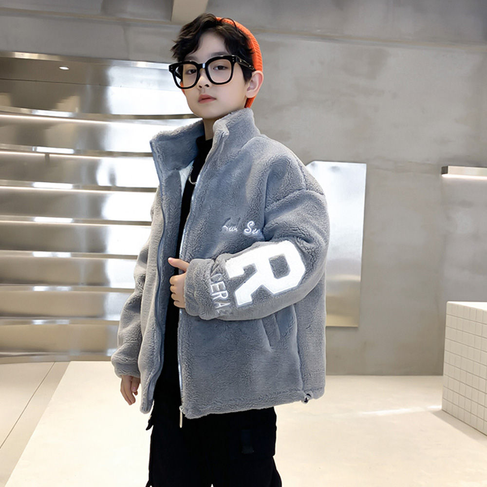 

features material 100 polyester fit type regular the actual product