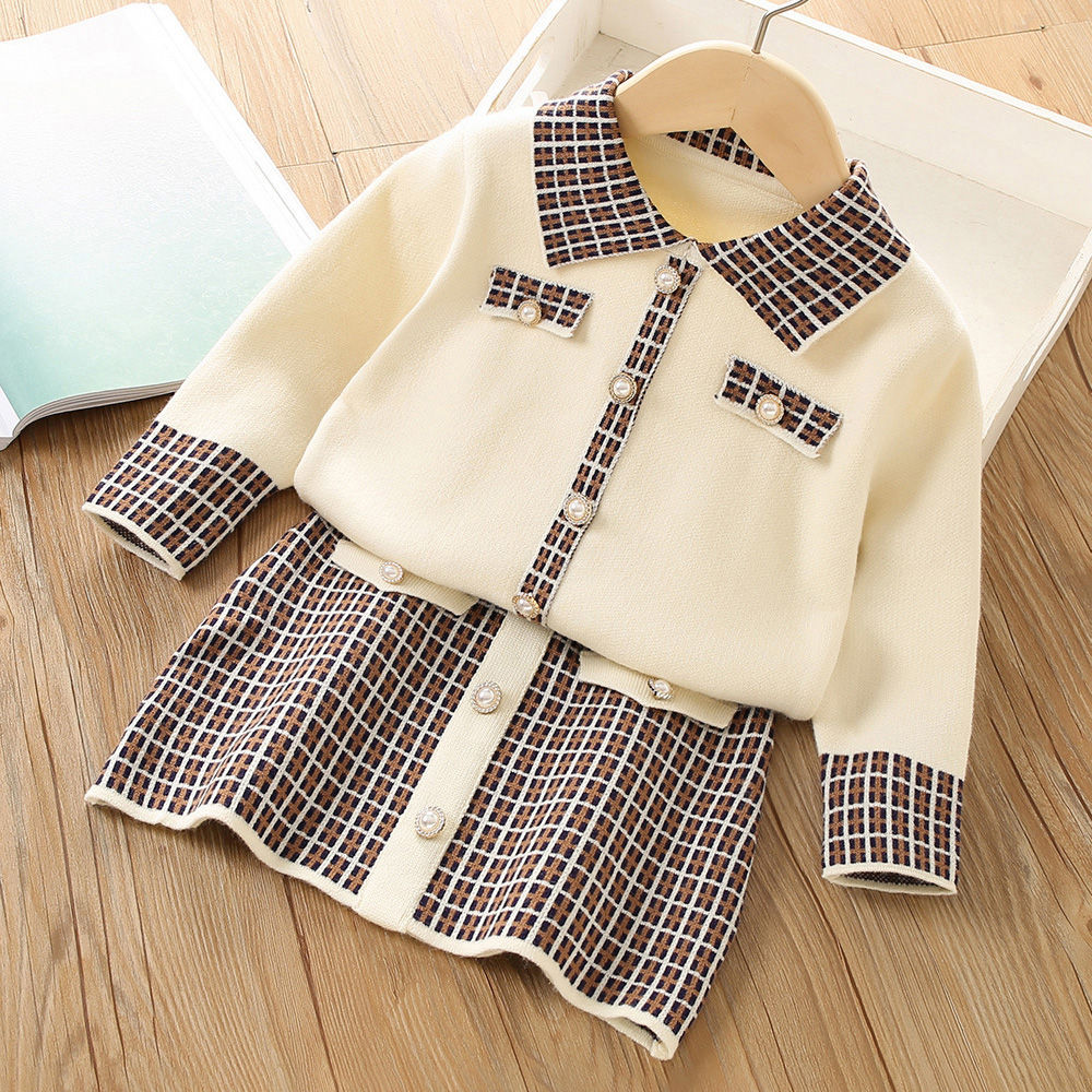 

features top material 100 polyester bottom material 100 polyester fit
