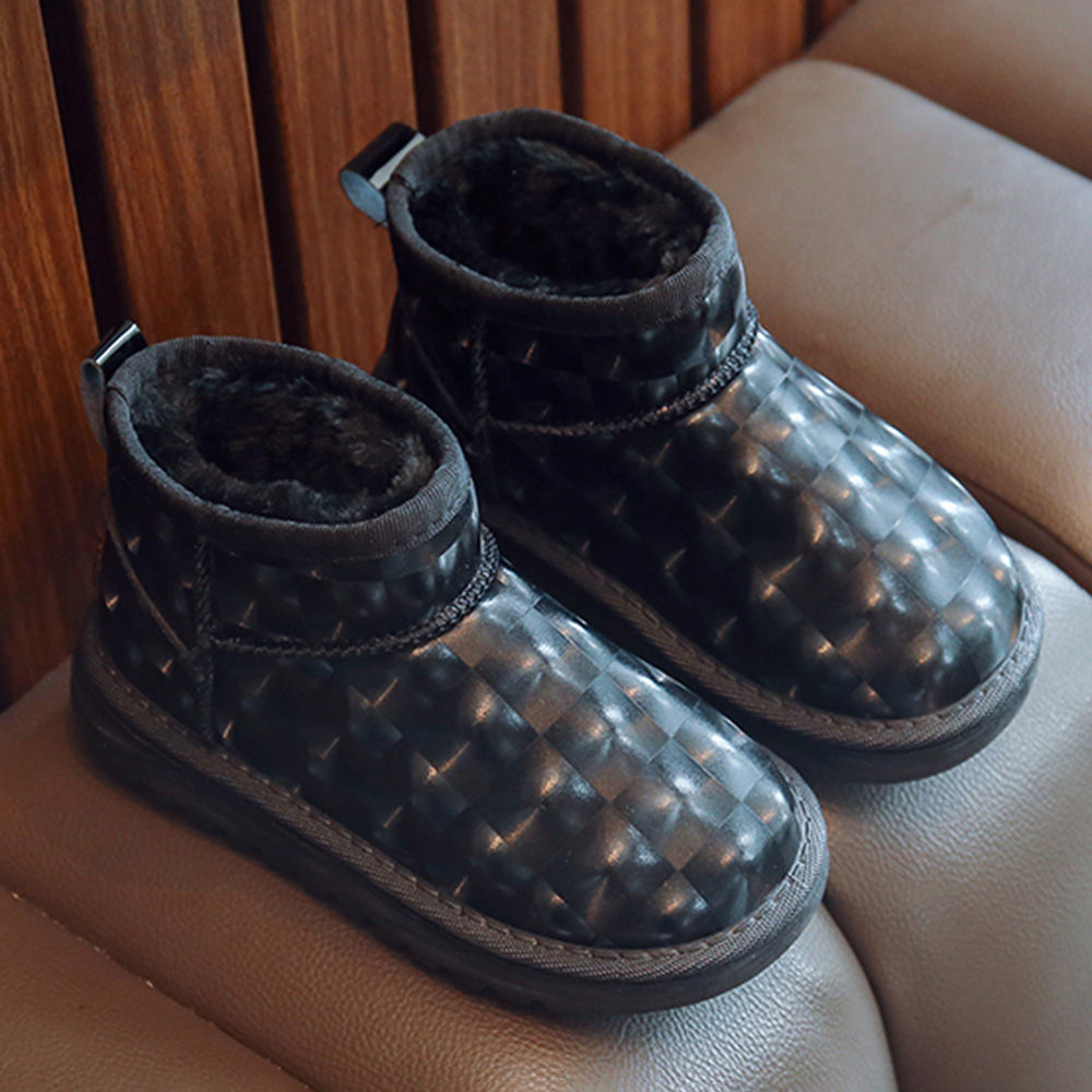 

features upper material 100 pu sole material 100 rubber the
