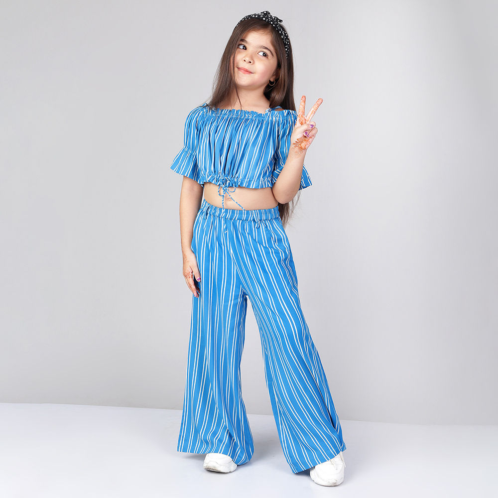 

features material rayon viscose the actual product may differ slightly