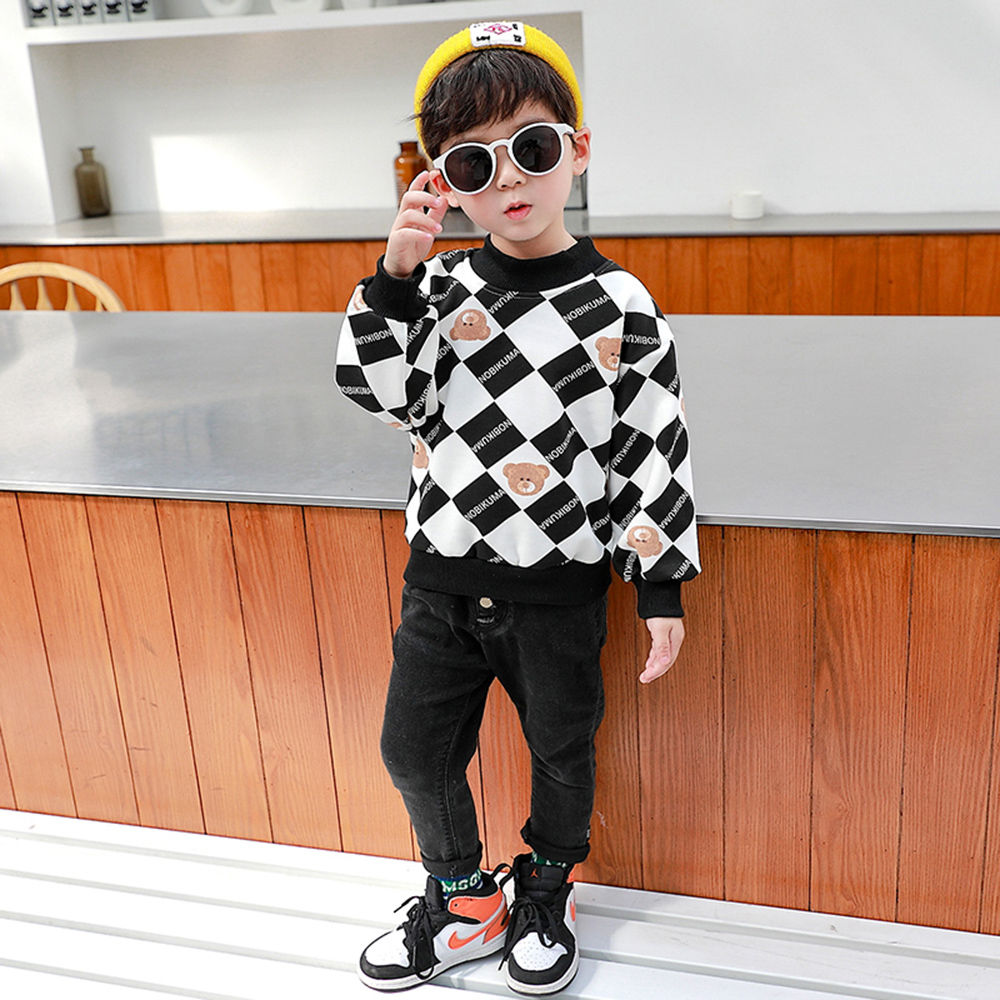 

features material 100 polyester fit type regular the actual product