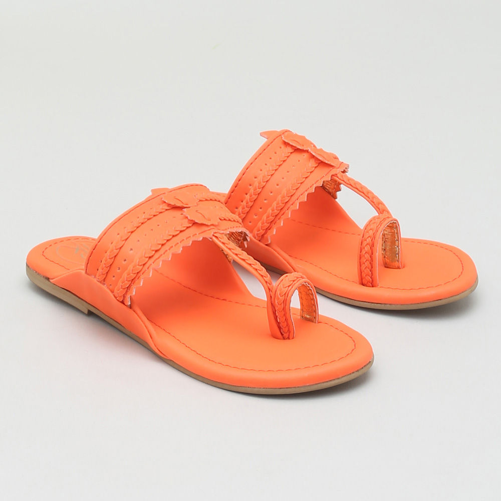 

features upper material 100 leather sole material 100 leather the