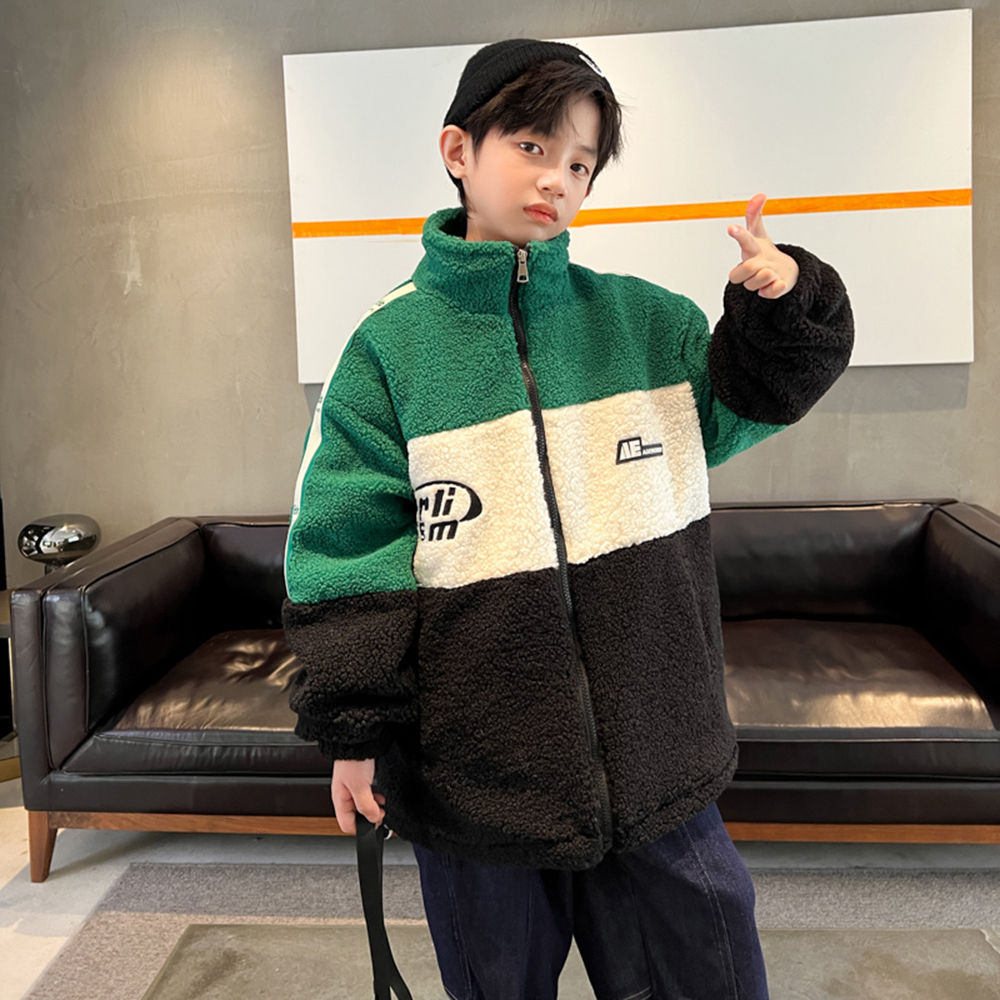 

features material 100 polyester fit type regular the actual product