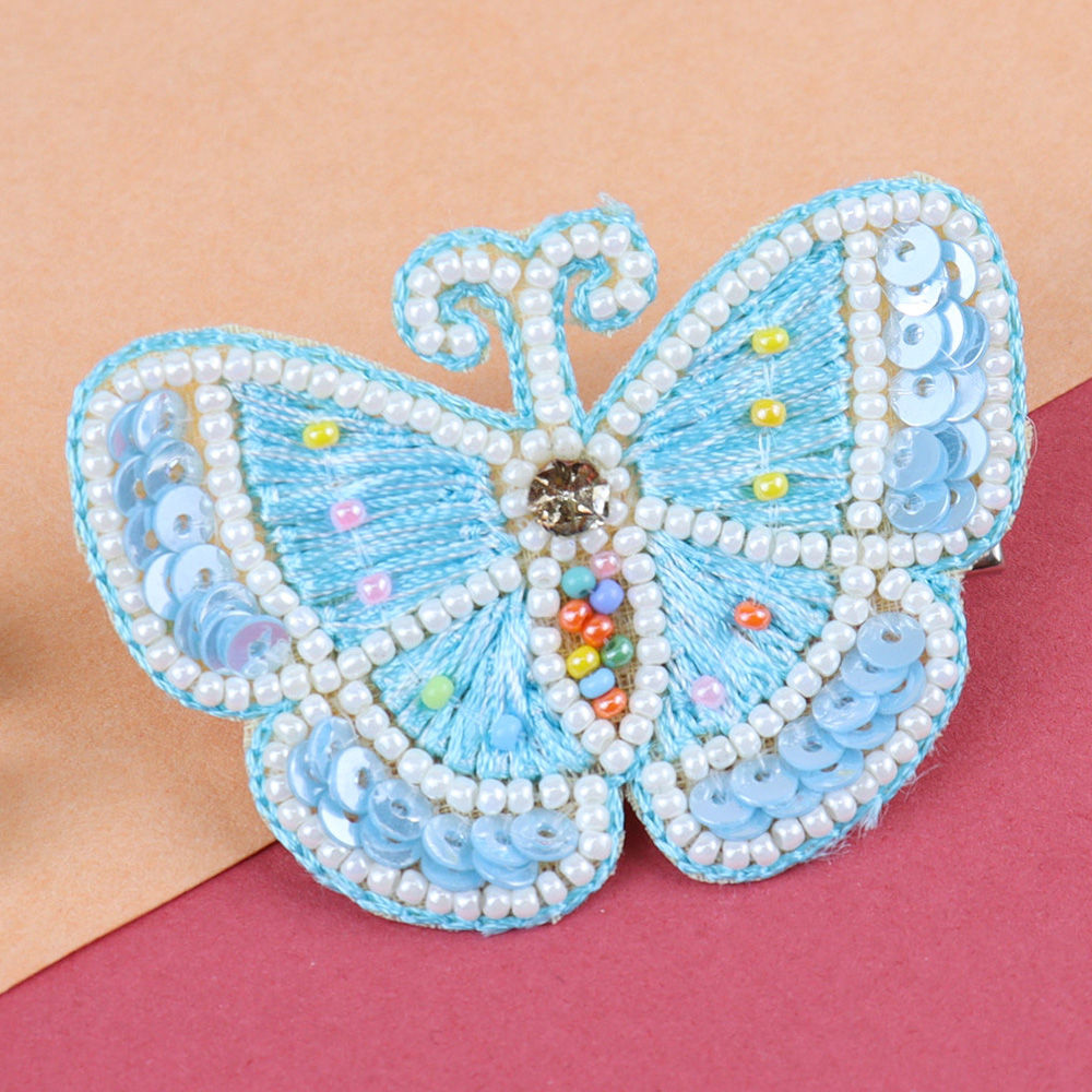 

dress your girl in this lovely accessories and make her