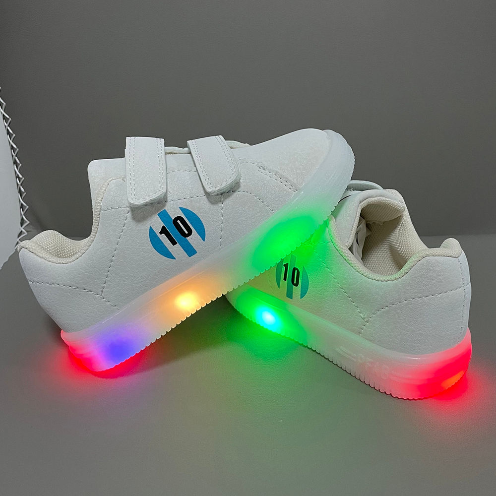 

features upper material 100 synthetic pu sole material 100 tpu