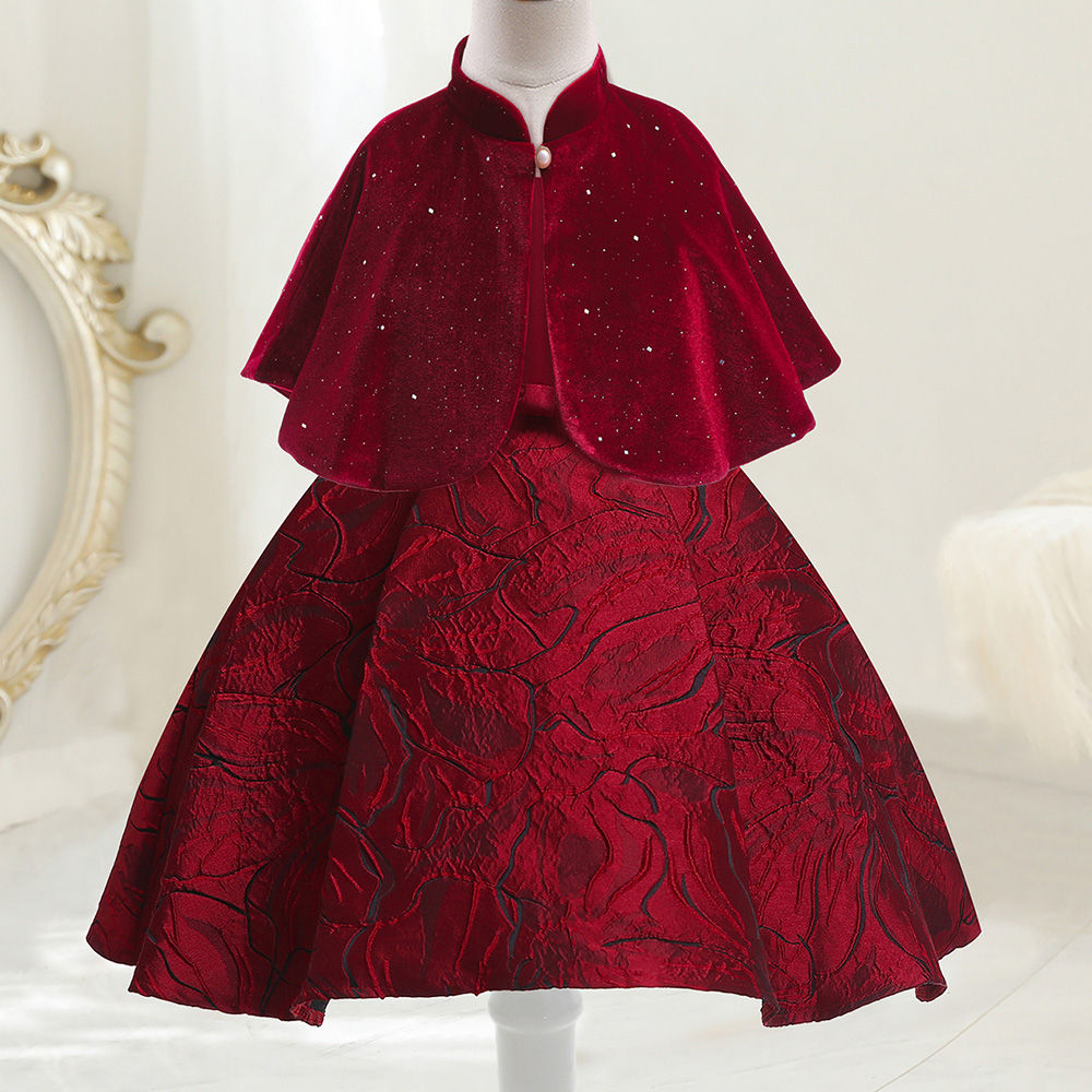 

features material 100 polyester fit type regular the actual product