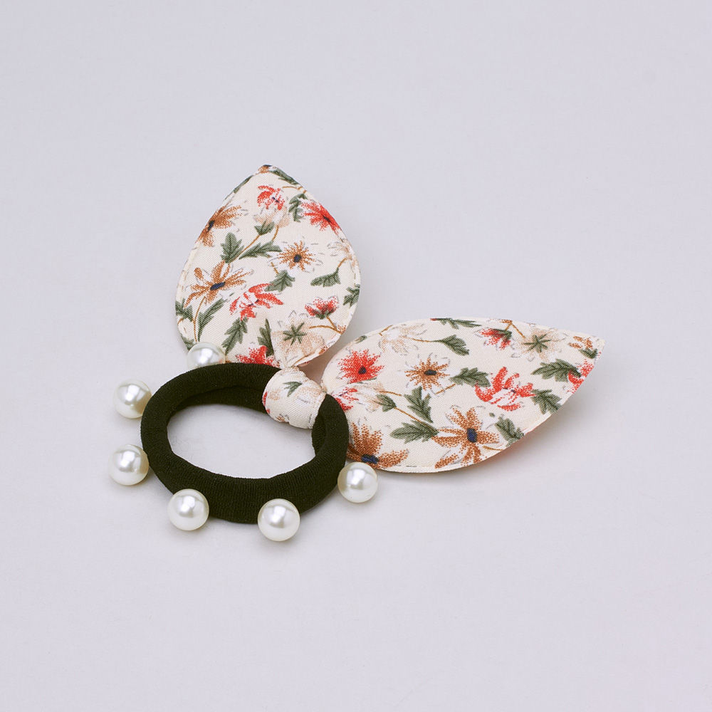 

party wear everyday wear accessory includes a high quality hair