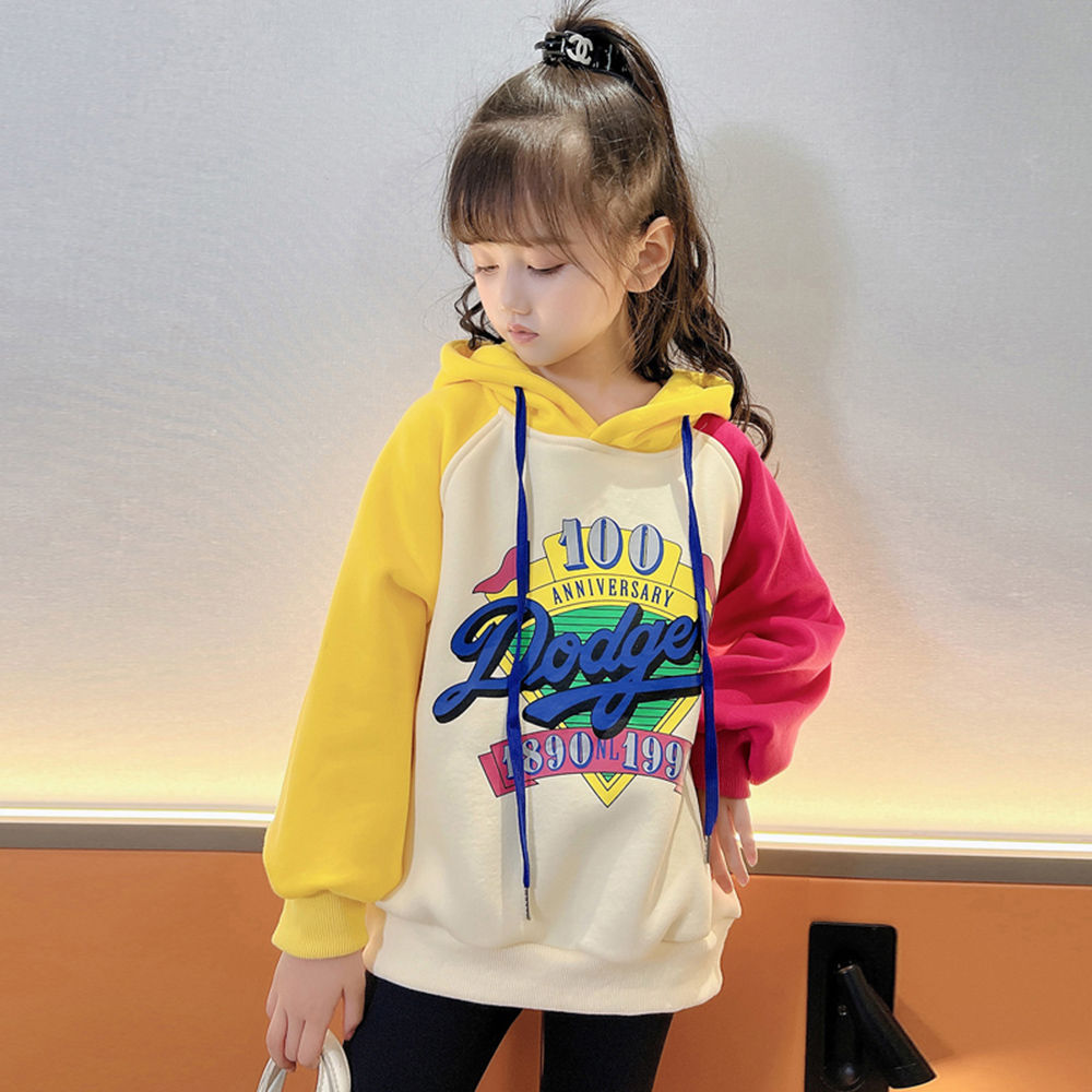 

features material 100 polyester fit type regular the actual product