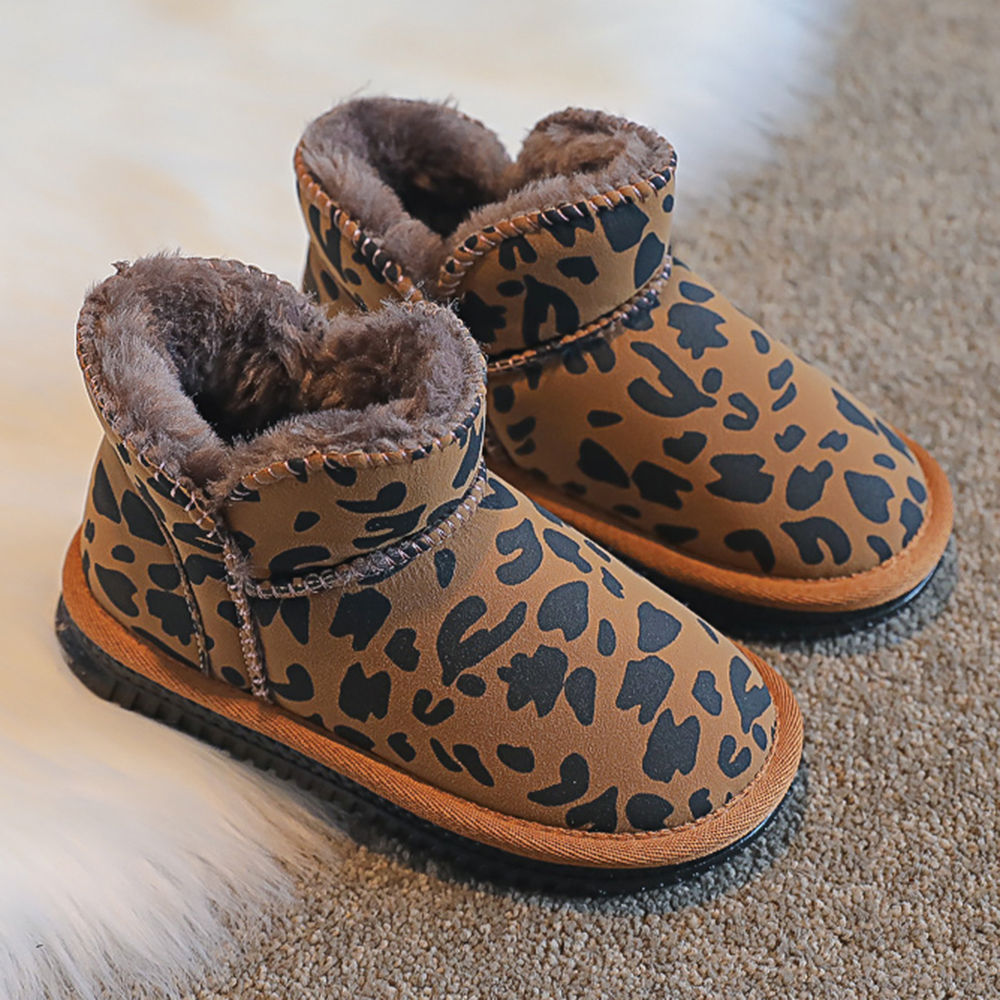 

features upper material 100 pu sole material 100 rubber the