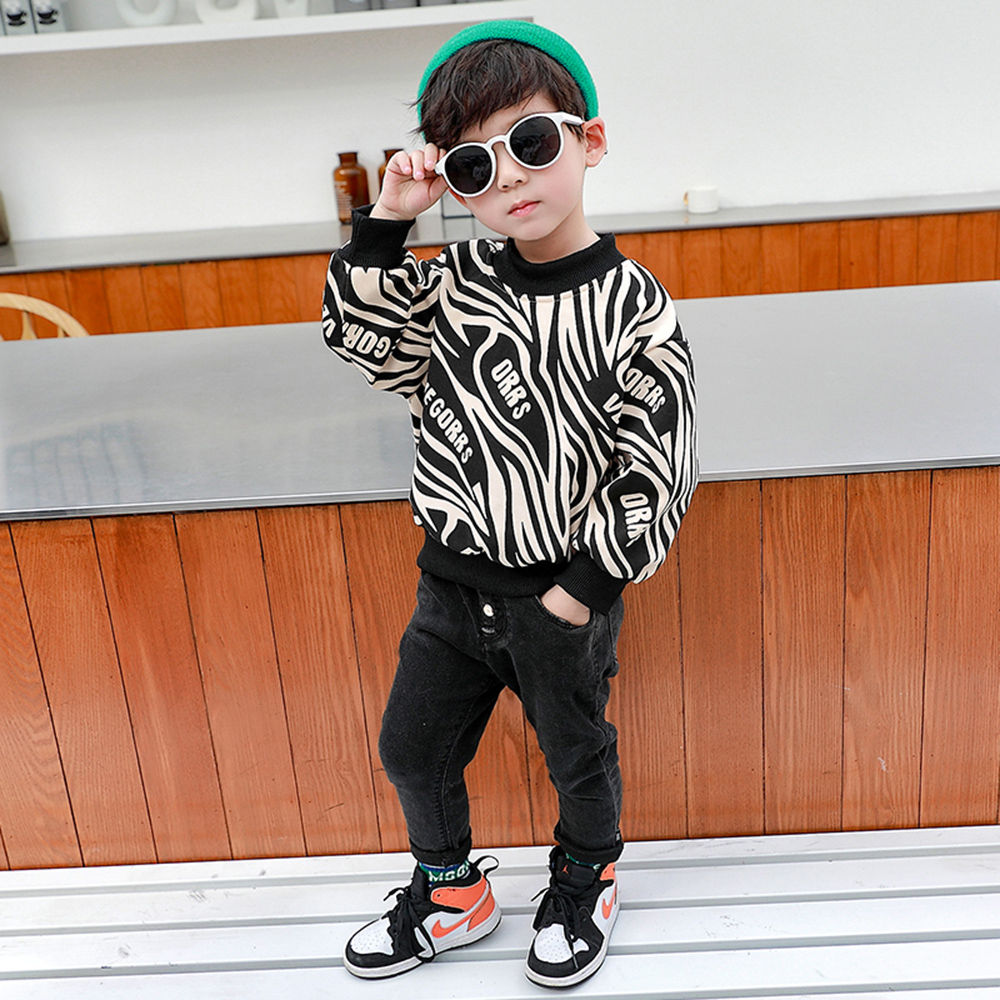 

features material 100 polyester fit type regular the actual product